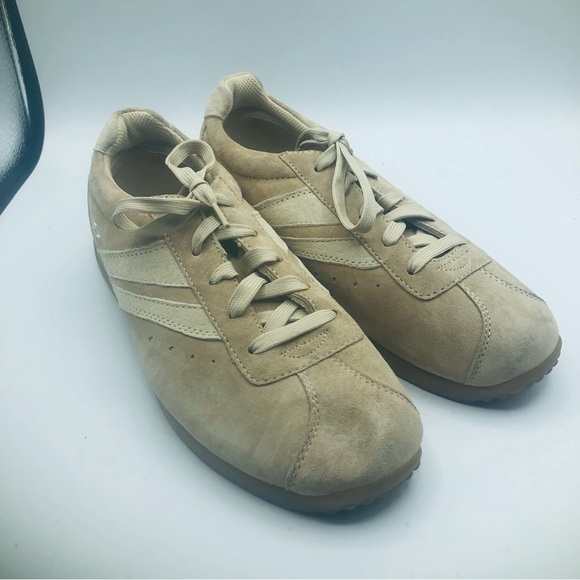 Skechers Shoes - Skechers women’s  RETRO SUEDE Lace up Sneakers size‎ 9